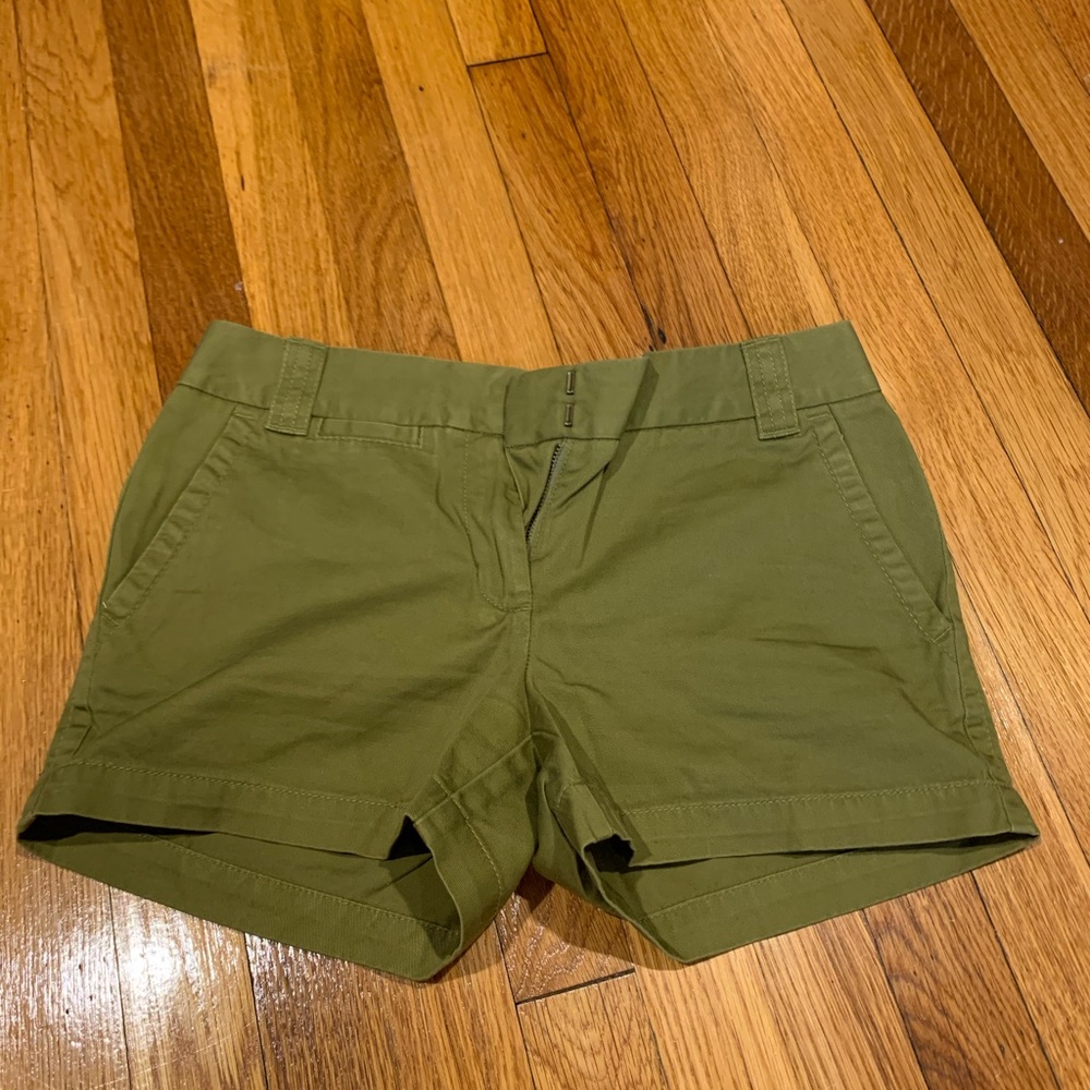 Jcrew 3” city fit chino shorts - army green